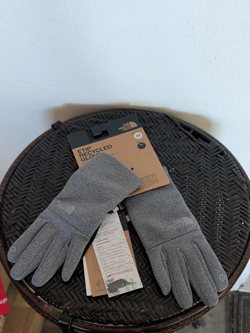 The North Face TNF Women’s Glove Etip Recycled Fabric Grey Sz XS NWT